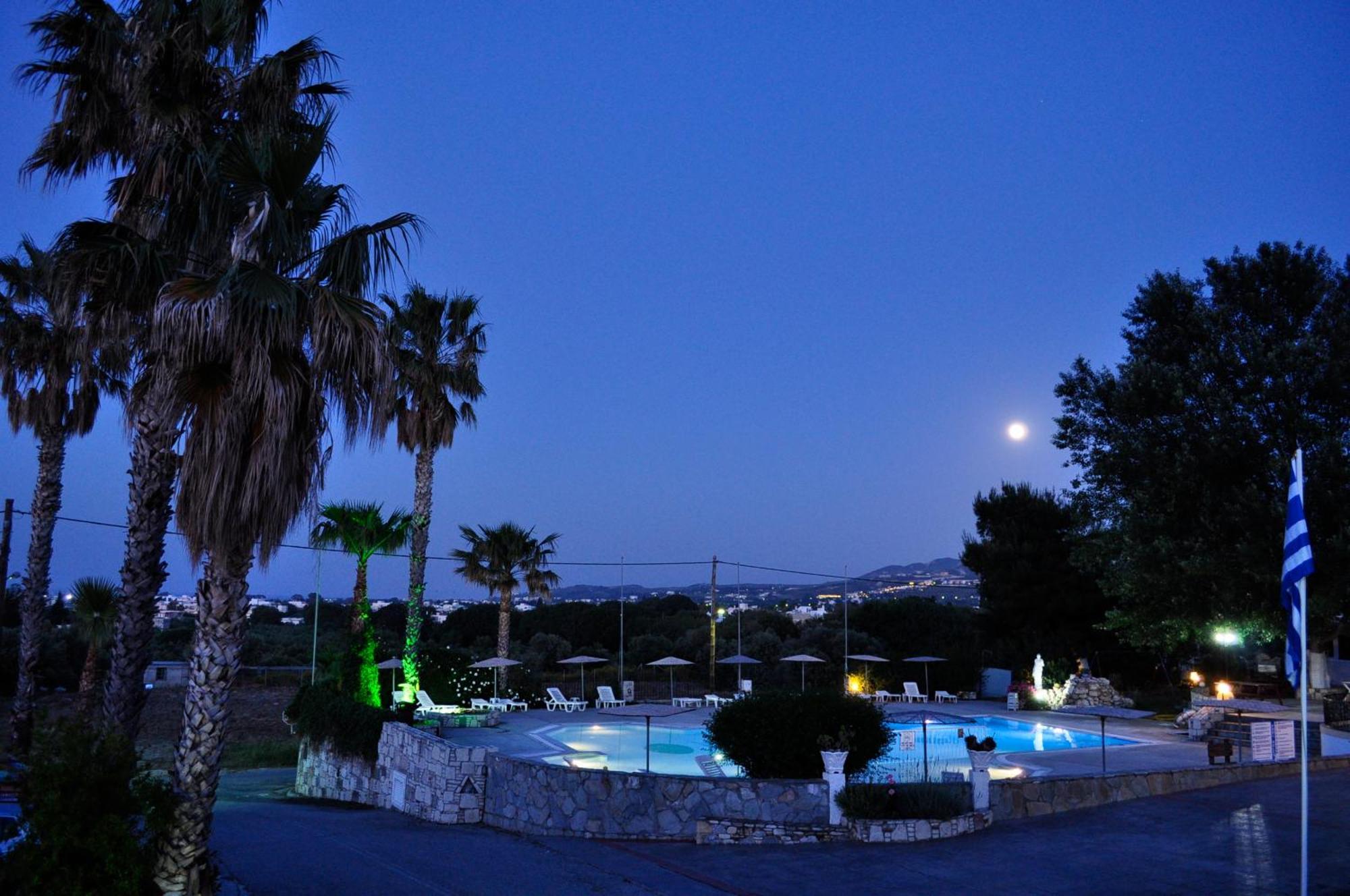 Ampavris Family Apartments Kos-stad Buitenkant foto