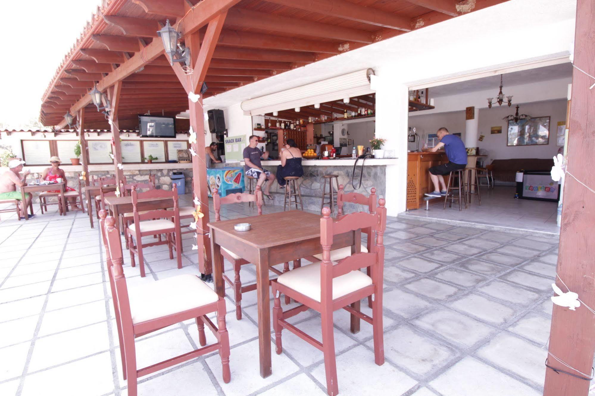 Ampavris Family Apartments Kos-stad Buitenkant foto