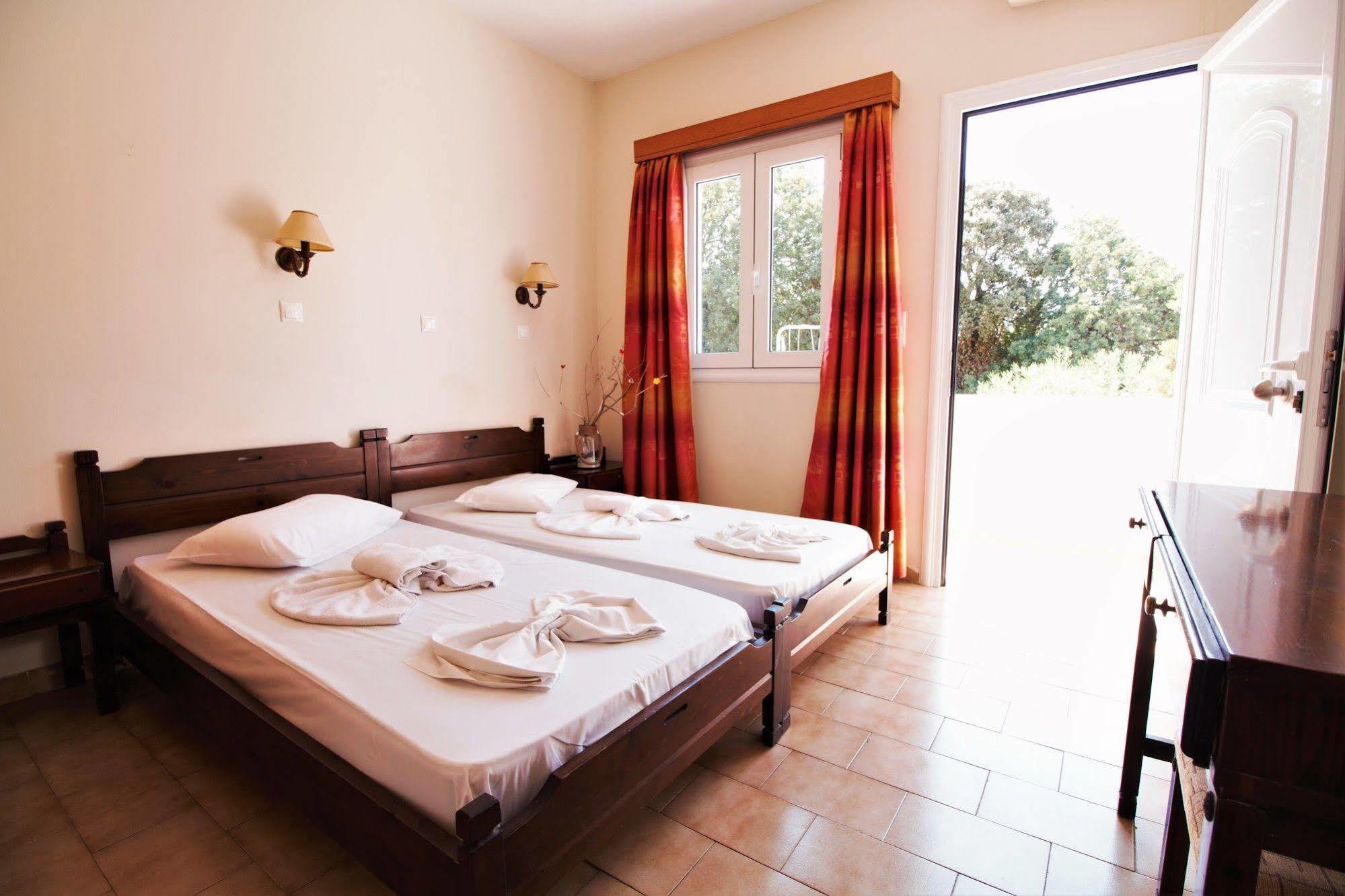 Ampavris Family Apartments Kos-stad Buitenkant foto