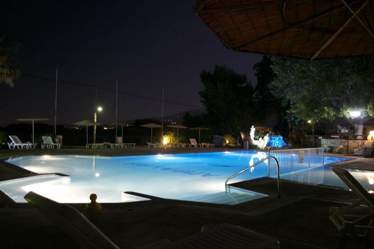 Ampavris Family Apartments Kos-stad Buitenkant foto